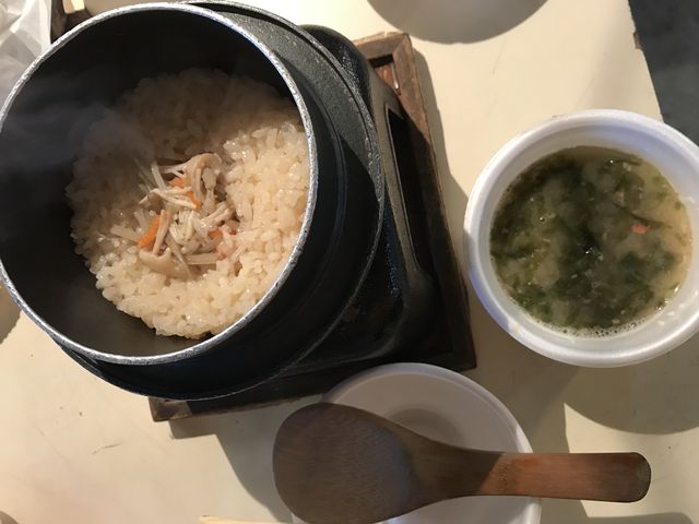 釜飯とあら汁_稲取漁業協同組合直売所
