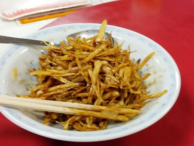 ごぼうと細切り肉炒め_ピカイチ