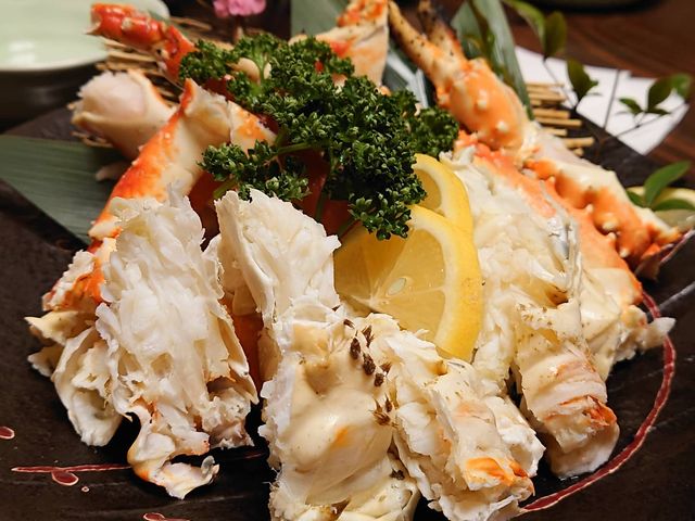 ゆでタラバガニ500グラム
リーズナブルで美味しい_北海道 よろこんで酒場 昭島南口店