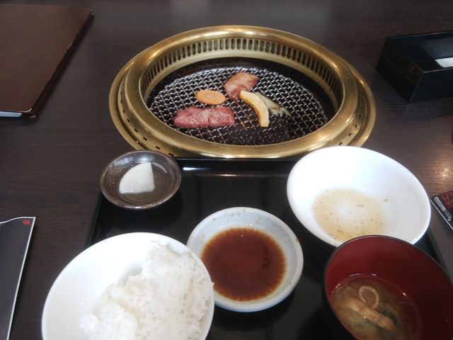 ご飯とお味噌汁も美味しかったです。_かかし山形牛ステーキ&焼肉かかし駅前店