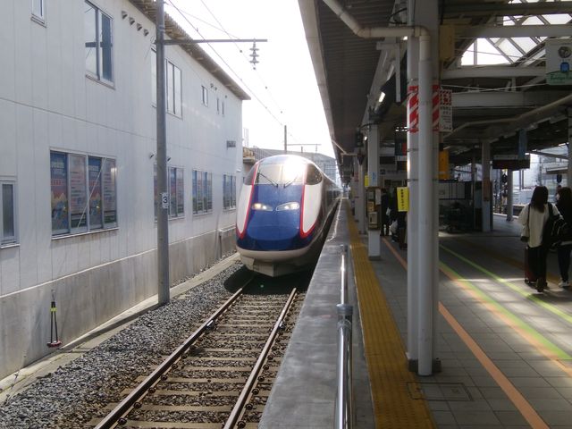 東京駅から 2時間40分。山形駅から徒歩1分のお店です。_かかし山形牛ステーキ&焼肉かかし駅前店