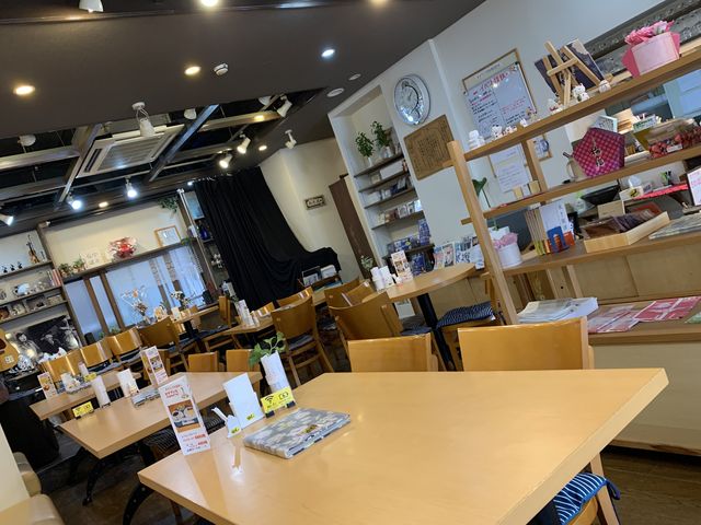 自由飛行館