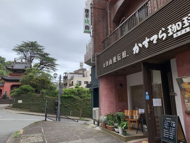自由飛行館