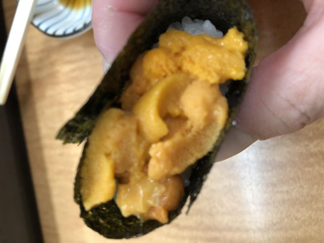 希少なウニは最後の一貫でしたが甘くて美味しかった。_シゲちゃんすし