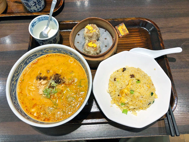 白ごま担々麺とミニチャーハンセット_雲梅一包軒 マルイファミリー 溝の口