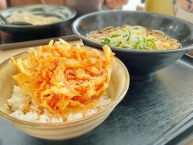 かき揚げ丼と蕎麦_ゆで太郎 竹芝店
