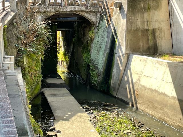 唐戸_堀川の中間唐戸