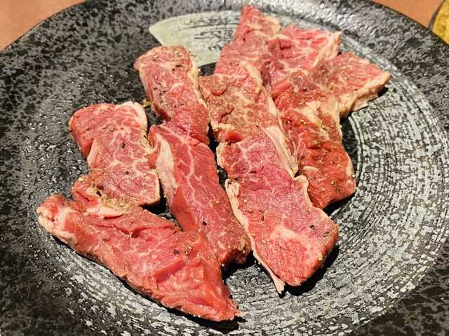 塩ハラミ。臭みもなく柔らかく絶対に食べてほしいハラミです。もちろんろたれハラミも美味しいです!_味蔵