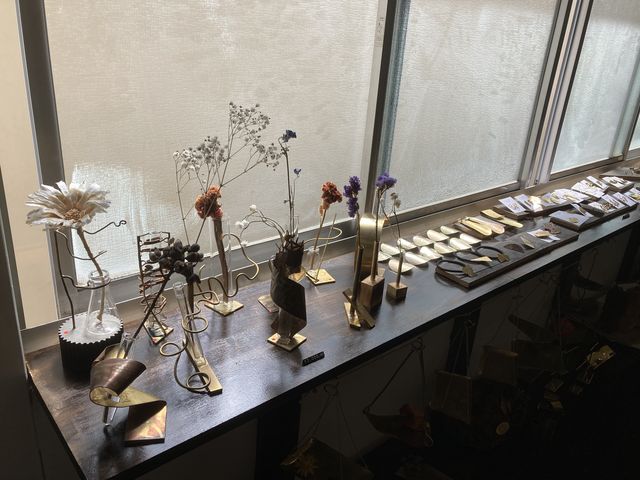 様々なステキな作品が飾ってありました。_ハレのシャコウ場