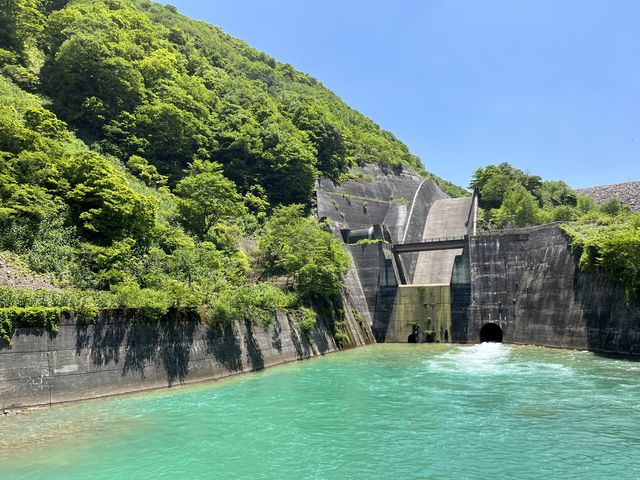 放水口_電力ミュージアムOKKY(奥清津発電所)