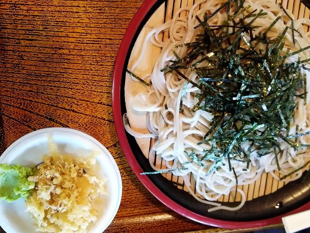 ざるそば・570円_弥重