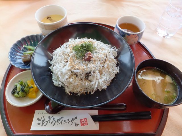 釜揚げしらす丼セット_ごちそうダイニング「辻さん家」