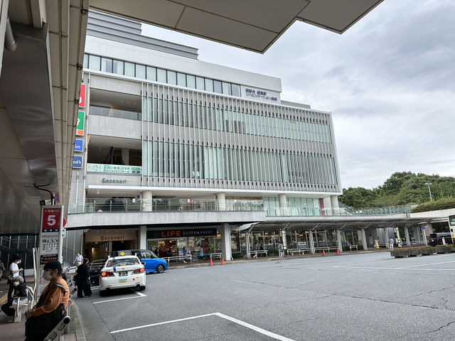 1階ロータリー_西武鉄道 練馬駅
