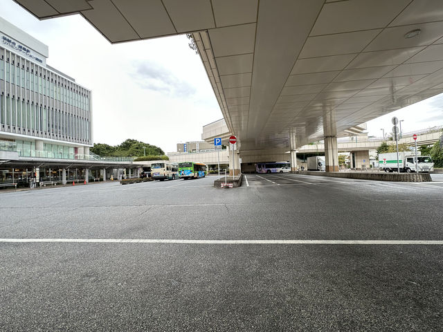 1階ロータリー_西武鉄道 練馬駅