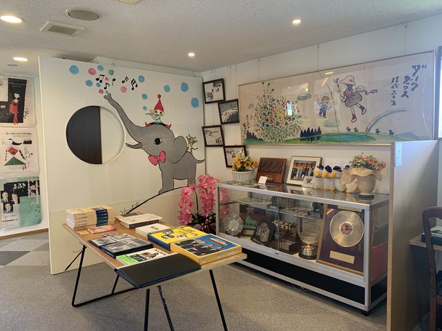 他では見られない歴史の数々_ダークダックス館林音楽館