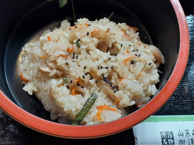 あいづや特製「山菜おこわ」_会津屋