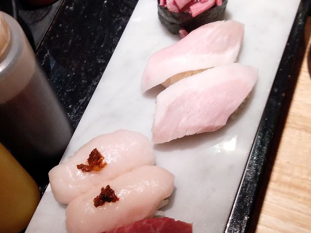 肉寿司松盛り合わせ・1,000円_静岡 かきセンター 呉服町店