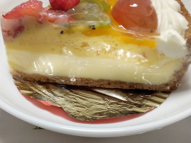 季節のフルーツタルト・630円_ぷるみえーる みずほ店
