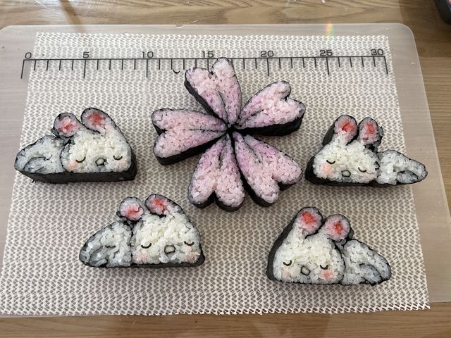 うさぎと桜の海苔巻き_巻き寿司教室Design