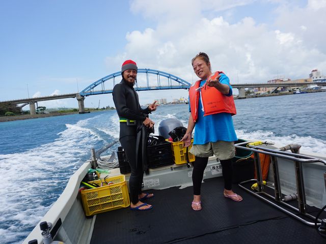 インストラクターさんとスタッフの方_八重山Diving Service Field
