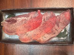 神戸ビーフ焼肉 お加虎三宮店の写真1