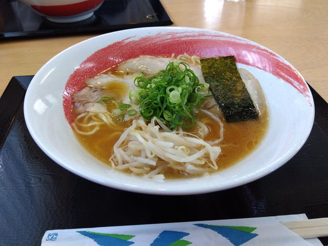 紫川ラーメン。播州ラーメンの人気店ですね。_紫川ラーメン