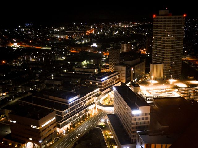 「仙雲」からの夜景〜アクティブリンク〜空中歩廊_中国料理『仙雲』 ホテルエミシア札幌《30階》