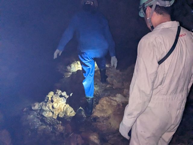 洞窟中_松田地区体験交流センター