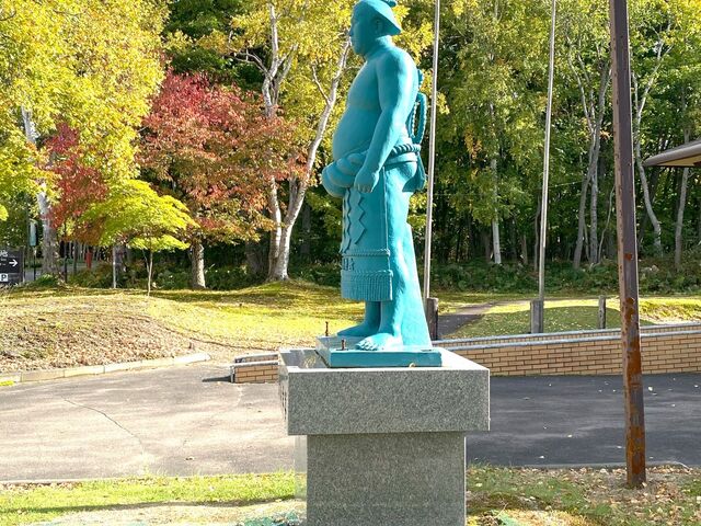 第四十八代横綱 大鵬幸喜 像 _大鵬相撲記念館