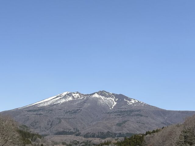吊り橋中央から望む不忘山_やまびこ吊り橋