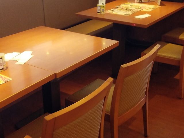 テーブル席_和食さと 浜北店
