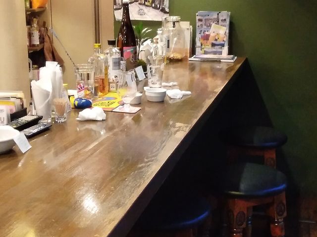 カウンター6席_The Pint Shack ざ ぱいんと しゃっく