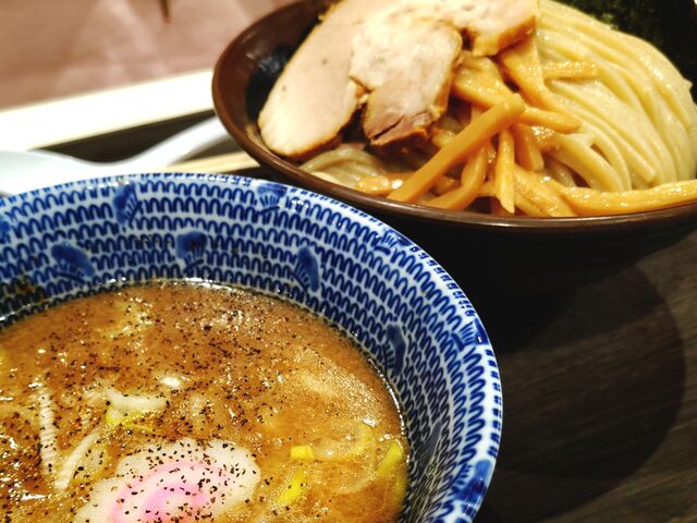 人気のつけ麺_中華そば・つけめん 舎鈴 南池袋店