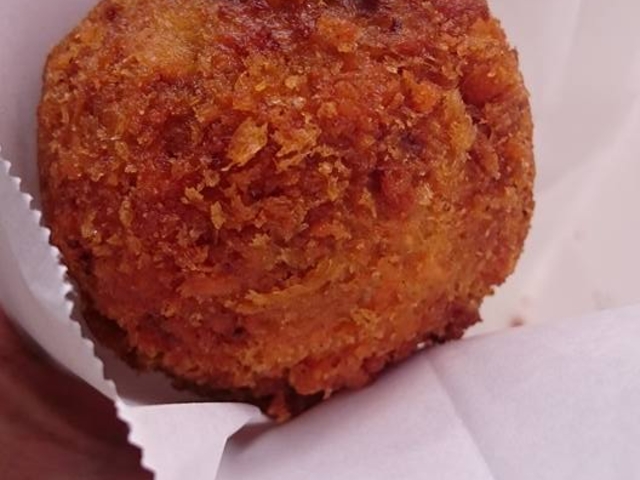 無事にゲットしたメンチカツ_吉祥寺さとう