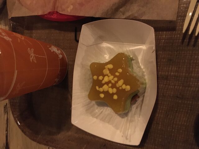 トロピカルのケーキもとても可愛い_ユカタン・ベースキャンプ・グリル
