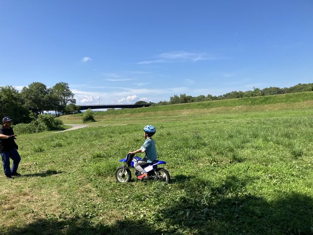 ミニバイクの練習中。_花巻スポーツランド