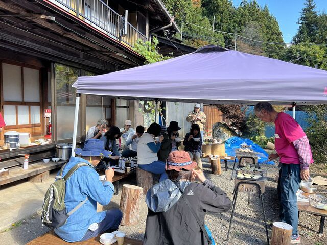 民泊甲武信の庭できのこ三昧_栃本ふるさとプロジェクト