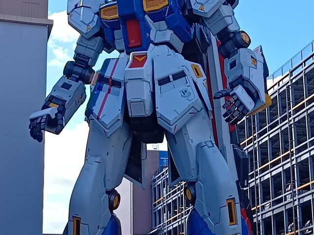 ニューガンダム_ららぽーと福岡