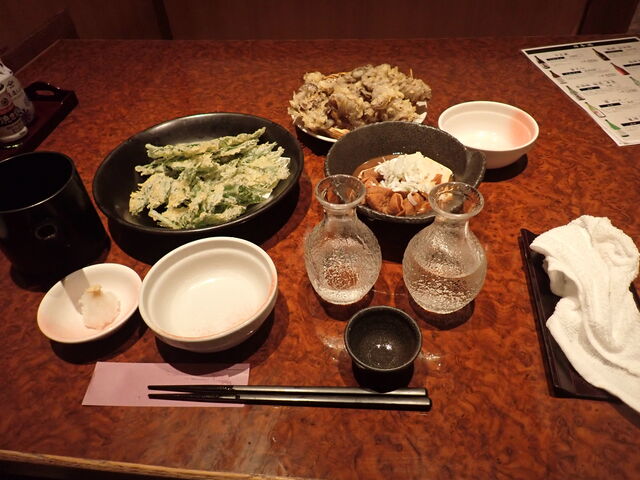 明日葉、舞茸の天ぷら と モツ煮_海鮮居酒屋 あもん 日立駅前店
