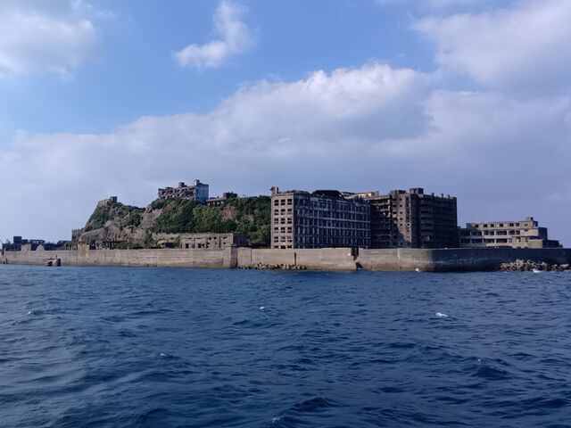 軍艦島_やまさの軍艦島上陸周遊クルーズ・長崎みなとめぐり遊覧船(ヘリテージクルーズ)