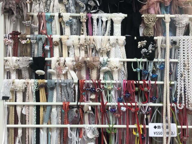 帯上げもプラス500円でこんなにたくさんの種類から選べます。
_着物レンタルVASARA秋葉原 神田明神店