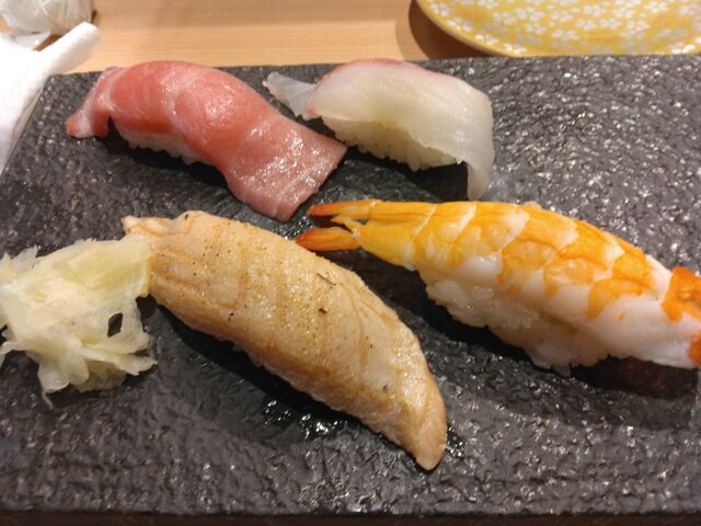 美味しいお寿司を頂きました。_グルメ回転寿司 函太郎 五稜郭公園店