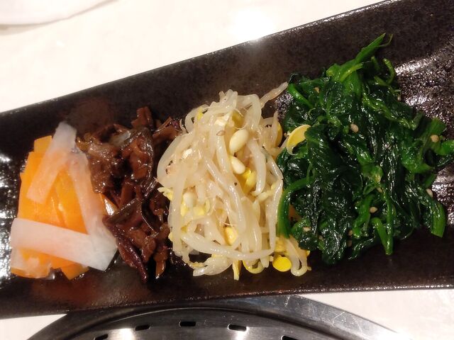 ナムル盛り合わせ_焼肉 牛力丸