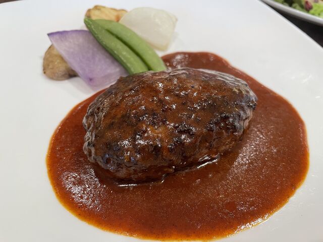 ハンバーグ_ホテルJALシティ関内 横浜 カフェ&レストラン シルク