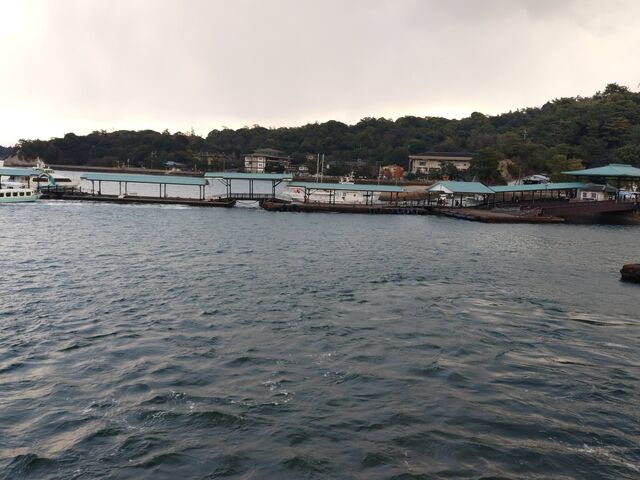 桟橋にて_宮島桟橋