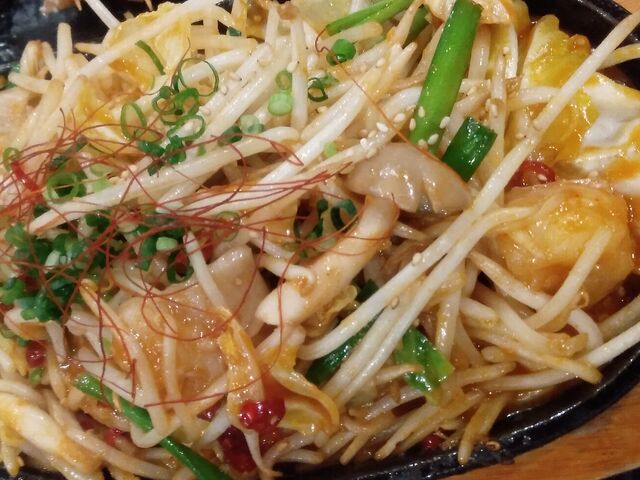 ホルモン鉄板焼き_居酒屋 リンカーン 平塚店