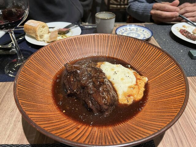 牛ほほ肉?_欧風料理店 DINER daBOARD オウフリョウリテンダイナーダボード