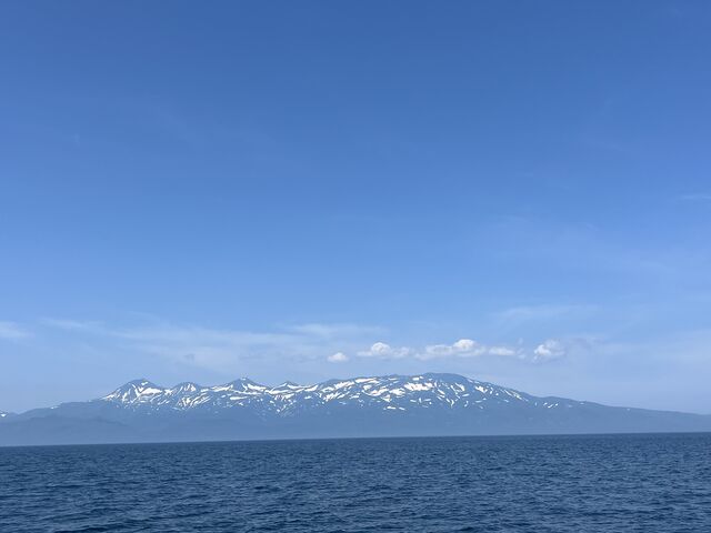 知床連山_(有)丸は宝来水産ゴジラ岩観光知床半島ラウスクルーズ