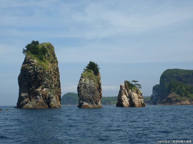 三郎岩