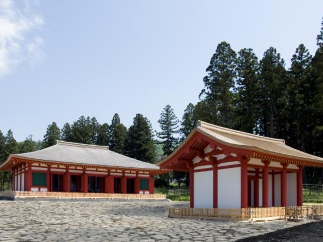 史跡慧日寺跡金堂・中門